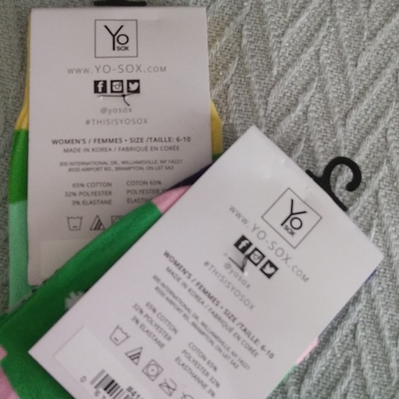 2 pair novelty socks - Picture 4 of 4